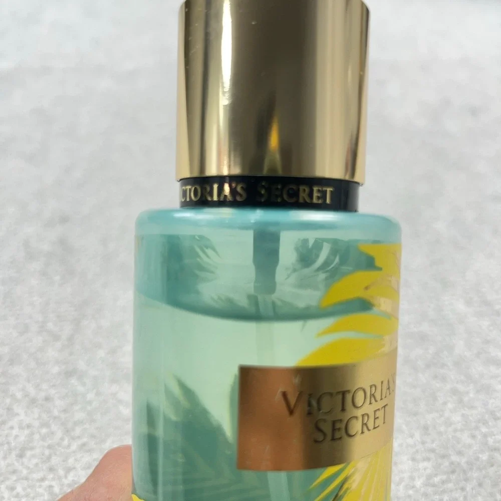 Victorias Secret includes item